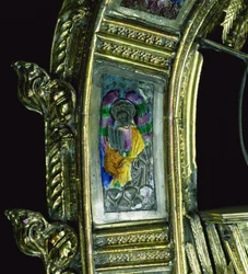 Engel som spiller et portativt orgel, detalj fra crozieren til William of Wykeham (ca. 1320-1404) (forgylt sølv og champleve-emalje) (se 205100-32)
