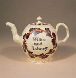 Tekanne av creamware, Cockpit Hill, Derby, ca. 1763