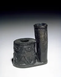 Blekkhus med penneholder, 1600-tallet (tinn)