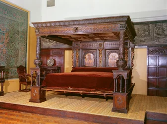The Great Bed of Ware, ca. 1590 (utskåret, innlagt og malt tre)