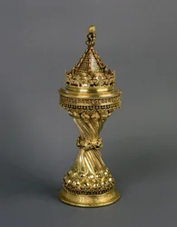 Warden Hills Salt, presentert til New College, Oxford av Walter Hill, Warden fra 1475-94, ca. 1475-94 (forgylt i sølv) (se også 355577)