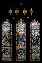 Vindu n5 som viser St Christopher, St Michael, St Peter