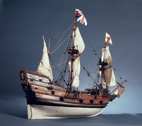 1:60-modell av Mayflower fra 1620 (tre) (se også 260975)