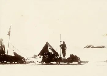 Lengst sør: 85° 17’ sørlig bredde, Den nasjonale antarktiske ekspedisjonen. Fra albumet til Sir Ernest Henry Shackleton med tittelen «Den nasjonale antarktiske ekspedisjonen (1901-1903)»