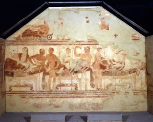 Bankettscene. Freske på veggen av den etruskiske graven kalt "" graven til båten"" (della nave). Tarquinia 470-400 f.Kr