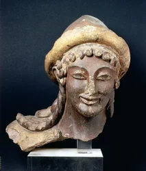 Hode av Hermes med pilos, fra Portonaccio-tempelet, Veii, 510-500 f.Kr.