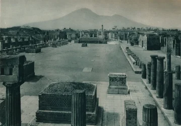 Utsikt over forumet med Vesuv i det fjerne, Pompeii, Italia, 1927