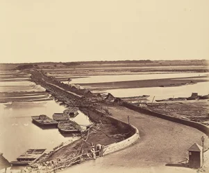 Bridge of Boats over Jumna, hentet fra Lulim Ghur