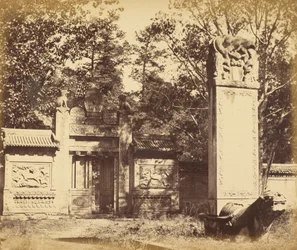 Utskåret grav til depotet nær Pekin, stedet hvor våpnene og ammunisjonen ble igjen da hæren marsjerte til Pekin, oktober 1860