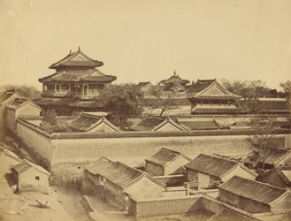 Første utsikt over Beijing sett fra Antin-porten, oktober 1860
