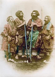 Gruppe av ainuer, Japan, 1882