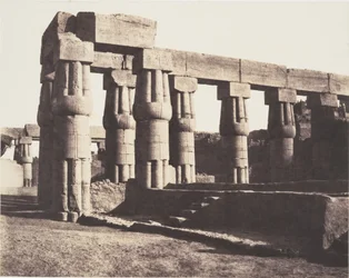Luxor (Theben), senere konstruksjon - gallerier - paralleller