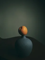 Mørk ferskenfarget vase