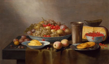 Stilleben med frukt, ost, brød og en beger (olje på panel)