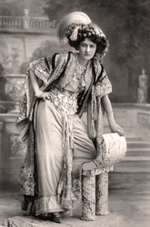 Elizabeth Firth , skuespillerinne, 1908.