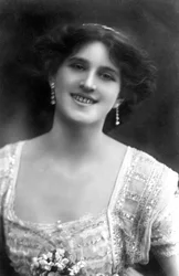 Zena Dare 1887–1975, engelsk skuespillerinne, 1908.