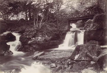 Glen Lun. Den rustikke broen, 1870-tallet.