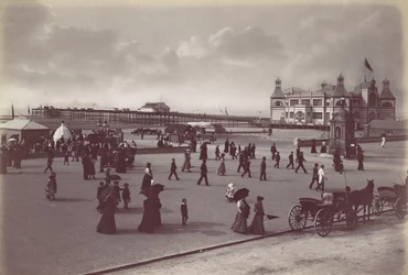 Rhyl. Paviljongen og moloen, 1870-tallet.