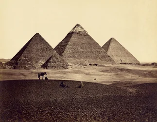 Pyramidene i Giza sett fra sørvest