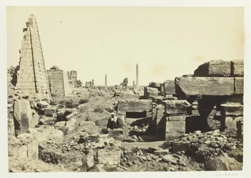 Utsikt ved Karnac, fra granittpylonen, 1857.