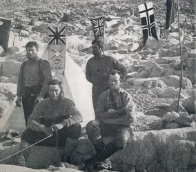 Det andre vestlige partiet ved Cape Geology juledag, 1911, 1913.