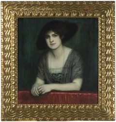 Mary med mørk hatt, ca. 1916.