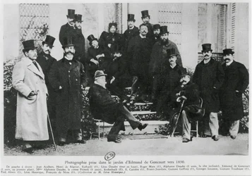 Gruppe i hagen til Edmond Huot de Goncourt, ca. 1890