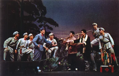 Møte mellom den røde hæren og bataljonen av Mt. Taichan, scene fra et oratorium som glorifiserer Mao og den lange marsj i Frankrike i 1971