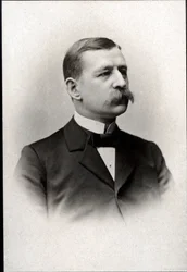 Portrett av Salomon August Andree (1854-1897), svensk ingeniør, fysiker, luftfartsfarer og polfarer.
