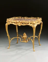 Et Napoleon III midtbord, av Maison Millet, Paris, ca. 1860 (forgylt bronse og tre)