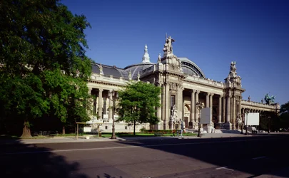 Fasade på Grand Palais, bygget av Henri Deglane (1855-1931), Albert Louvet (1860-1936) og Albert Thomas (1847-1907), 1897-1900