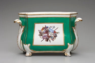 Blomstervase, Sevres porselensfabrikk