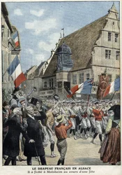 Fransk flagg svever igjen i gatene i Molsheim, Alsace, under sportsmessen i «Le Petit Journal» 4. juli