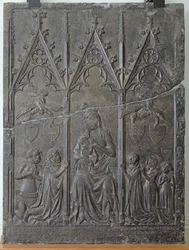 Begravelsesstela av Sacquespee-familien, fra St. Nicaise-kirkegården i Arras, 1376 (tournai-stein)