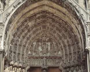 Gotisk kunst: Tympanum i den sentrale bukten til sørportalen til basilikaen Notre Dame de Chartres