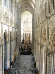 Interiør av katedralen i Amiens (sum 80)