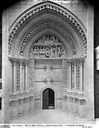 Reproduksjon av fasadeportalen til døperen Johannes ved katedralen i Rouen (gipsstøpt av stein) (se detalj 253208)