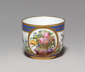 Sevres Beau Bleu sukkerskål, malermerke for Nicquet, forgyllermerke for Vande, 1789