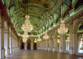 Utsikt over Grande Salle des Fetes, etter 1871