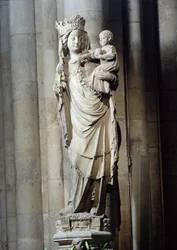 Jomfru Maria med barnet, kjent som Notre-Dame de Paris