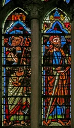 Vindu w106 som viser St Peter og St Paul (C19)