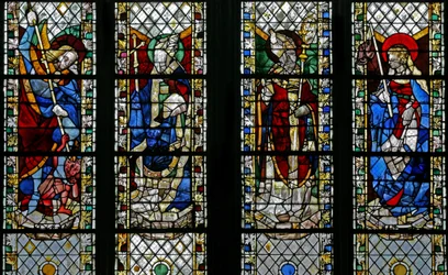Vindu w49 som viser St. Michael, St. Julien, St. Guillaume, St. Genevieve
