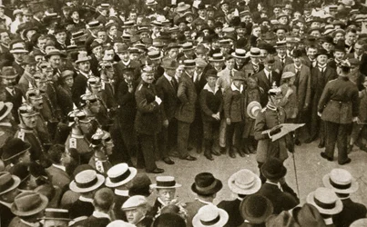 Kaisers proklamasjon om krig blir lest opp, Berlin, Tyskland, 4. august 1914