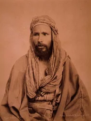 Portrett av en egyptisk beduin (sepia-bilde)