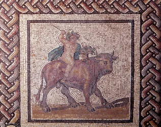 Galloromersk kunst: mosaikkgulv som forestiller en landlig kalender. Allegorien over Våren rir på en okse. Slutten av 2., begynnelsen av 3. århundre e.Kr. Fra Saint-Romain-en-Gal (Rhône). Saint-Germain-en-Laye, Det nasjonale arkeologiske museet
