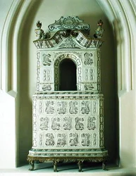 Komfyr, ca. 1760 (fliser glasert med bly og gull)