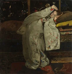 Jente i en hvit kimono