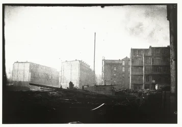 Nybygg langs Jacob van Lennep-kanalen i Amsterdam
