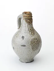 Bellarmine kanne, ca. 1660-70 (saltglasert steintøy)