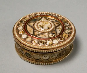 Round Snuff Box, c.1800-30